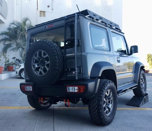 Customer photo review of Tirón de Arrastre Clase III para Suzuki Jimny + Grilletes