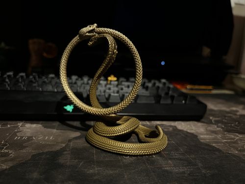 Customer photo review of Cobra Phone Stand