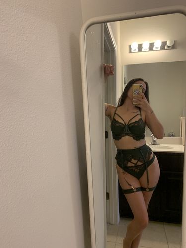 Customer photo review of Thea G-String Recycled FOREST GREEN