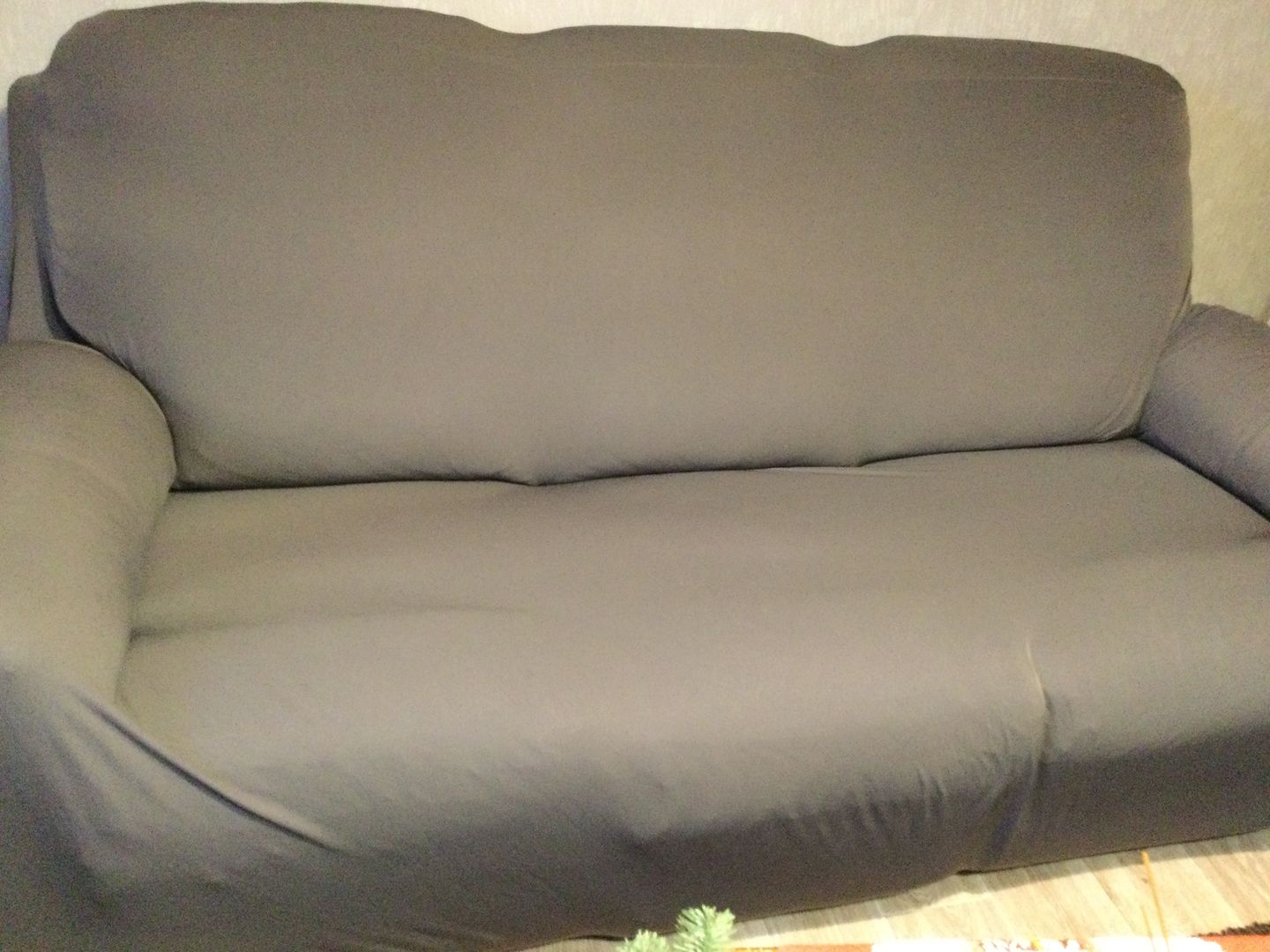 Customer photo review of Gris anthracite - Housses Extensibles de Fauteuil et Canapé