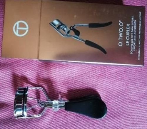Customer photo review of O.TWO.O LASHES CURLER