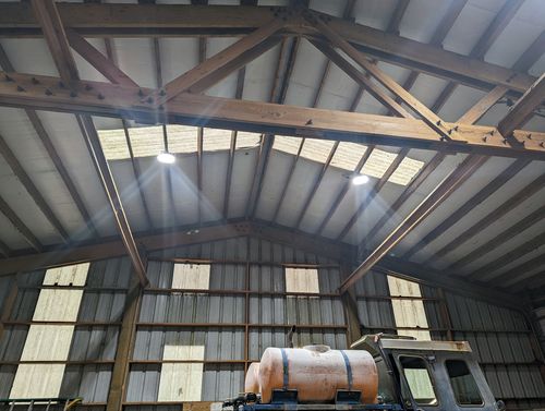 Customer photo review of LED High Bay - 150W - 20,899 Lumens - UFO2 - Hook Mount - 6kV Surge Protector - UFO Series - UL+DLC5.1