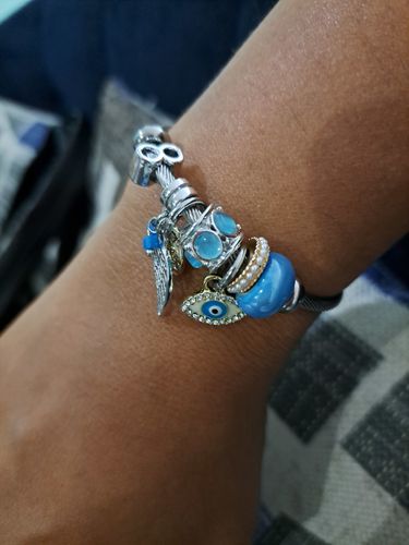 Customer photo review of Pulsera Ojo Turco Azul