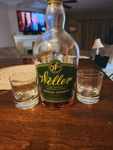 Customer photo review of Yellowstone Dutton Ranch Whiskey Glass / Rocks Bourbon Glass