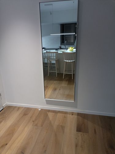 Customer photo review of דלת מראה להסתרת ארון חשמל