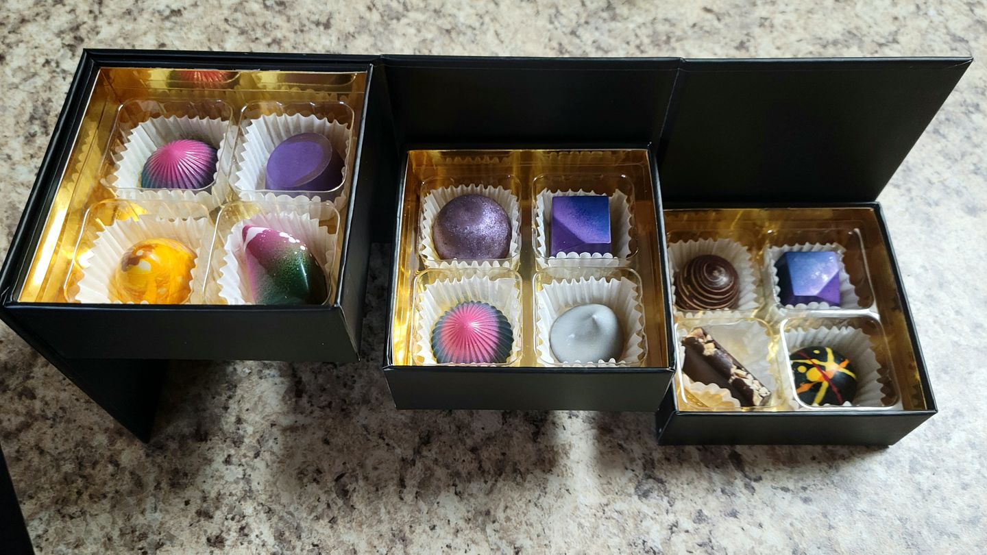 Customer photo review of 12 Piece - Build Your Own Box