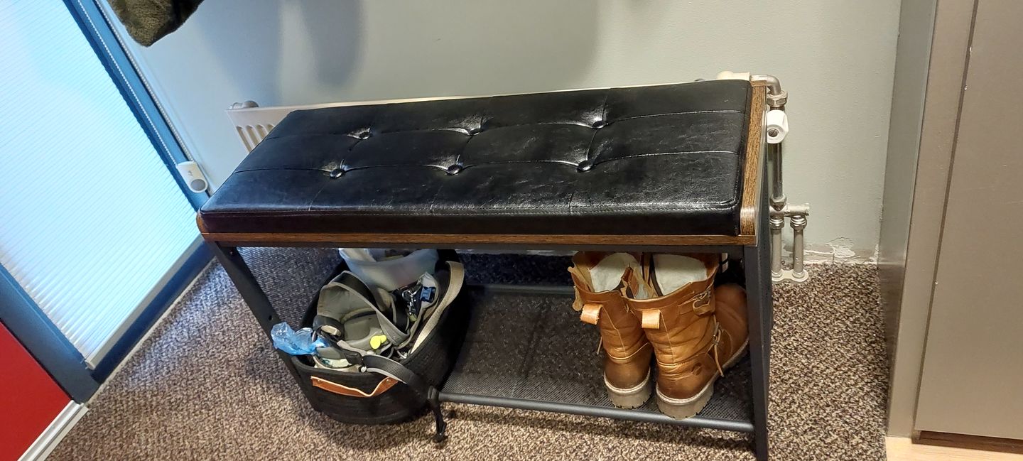 Customer photo review of Schoenenrek industrieel met bank | Houtlook en Staal | 80x30x48cm