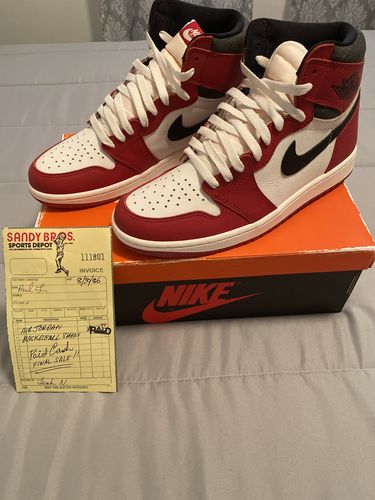 Customer photo review of Air Jordan 1 Retro High OG Lost & Found “Chicago Reimagined”