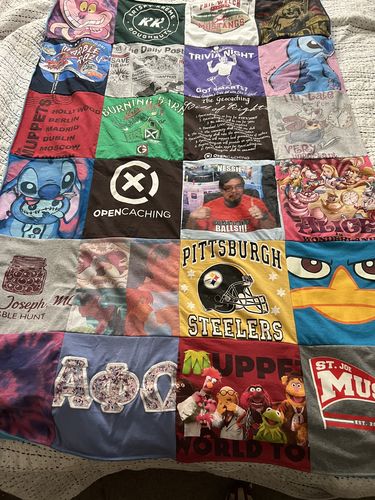 T-shirt quilt featuring pittsburgh steelers by Kelley from KS