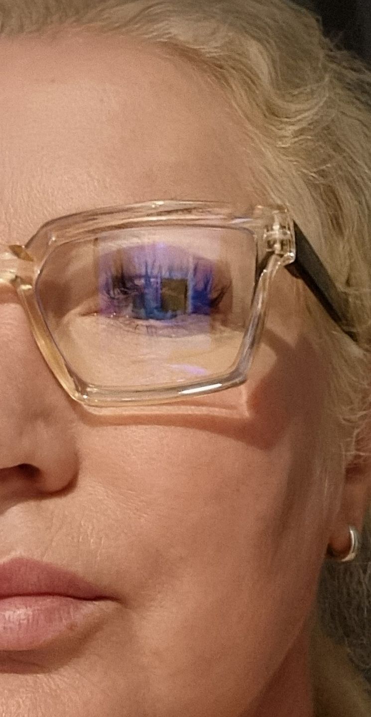 Customer photo review of Remi Crystal Beige