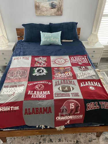 T-shirt quilt featuring alabama crimson tide by Ellon from AL