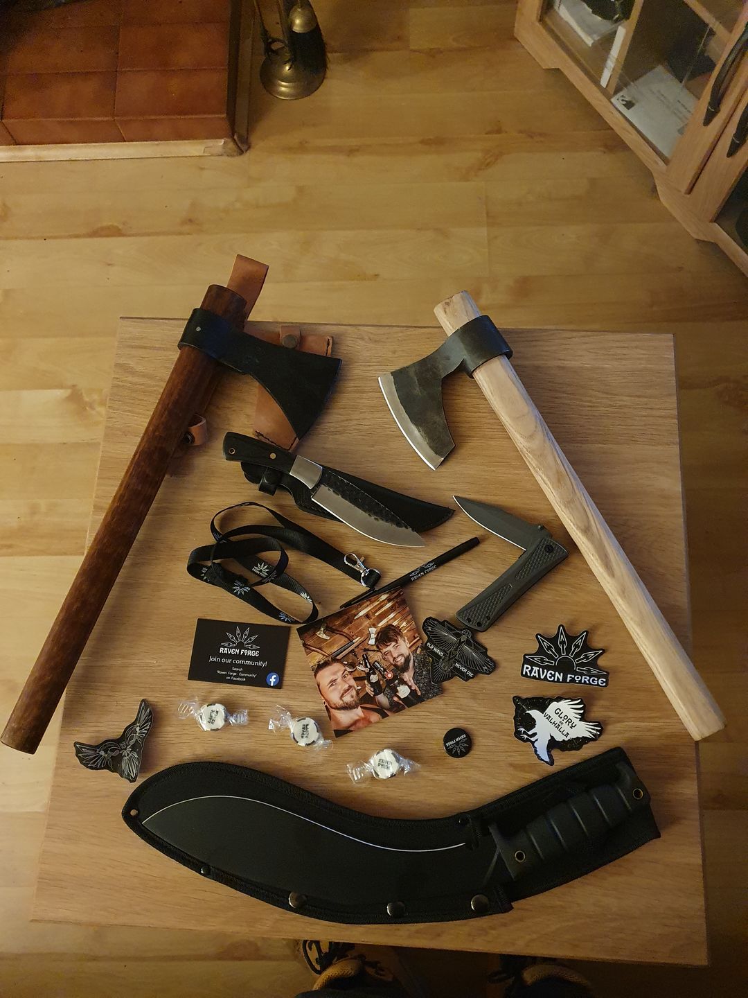 Customer photo review of Curved Cutlery Set