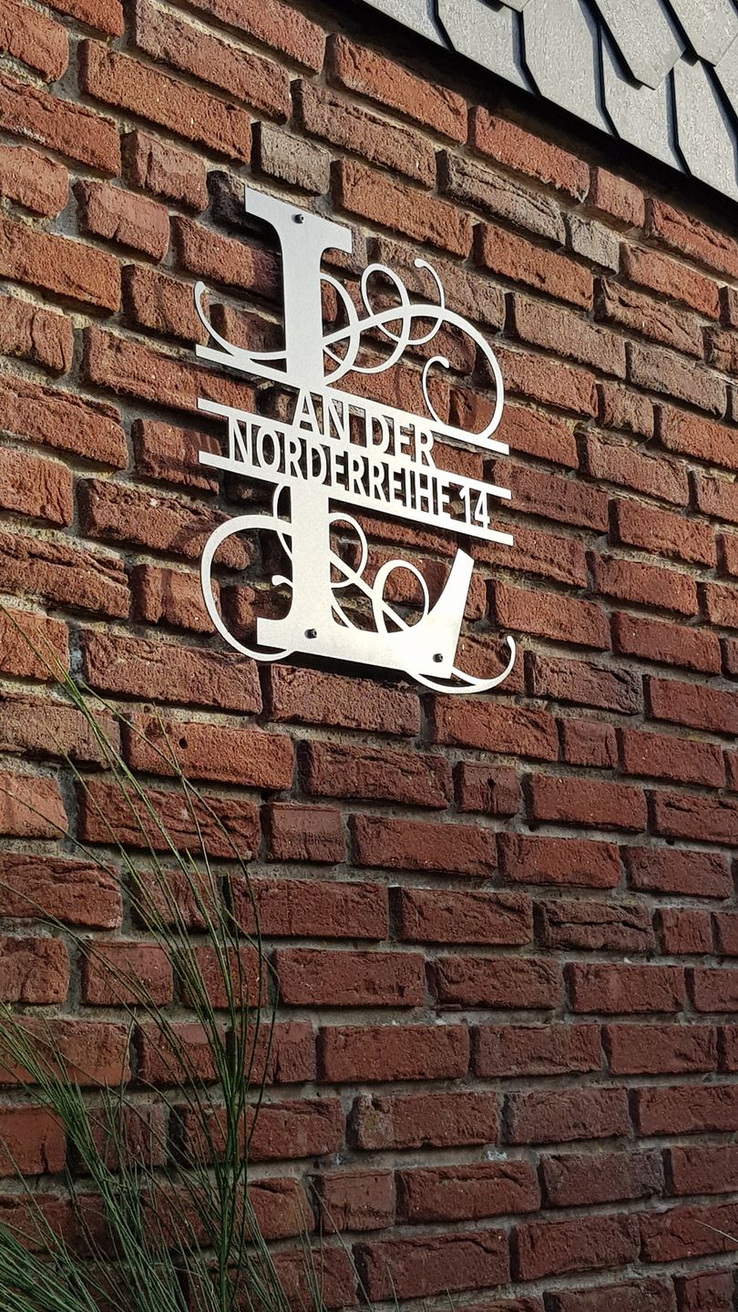Customer photo review of Namens-Monogramm zweizeilig (personalisierbar)