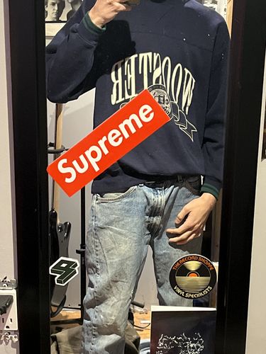 Customer photo review of Vintage The College of Wooster Sweatshirt Size XL