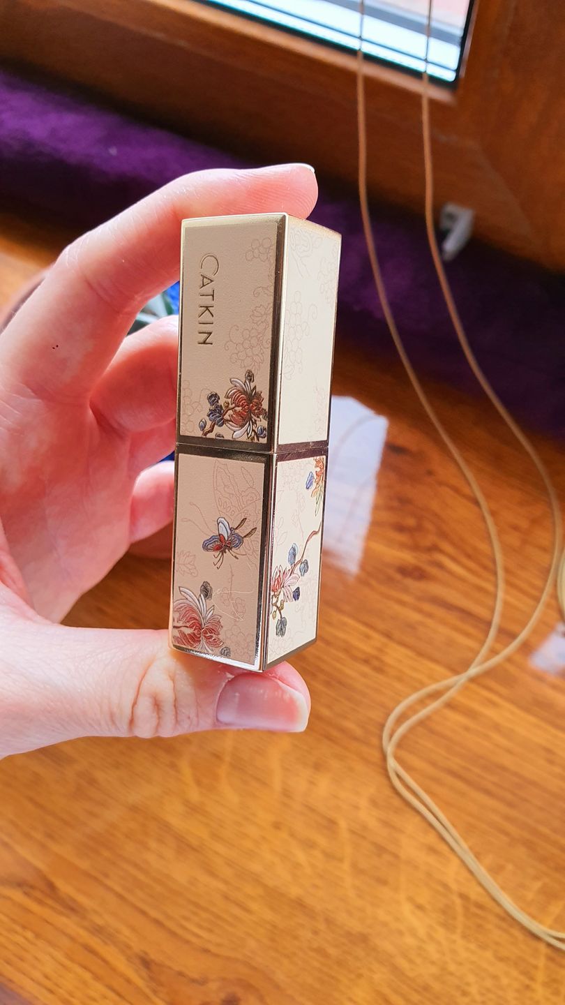 Customer photo review of Catkin Rouge Carving Lipstick