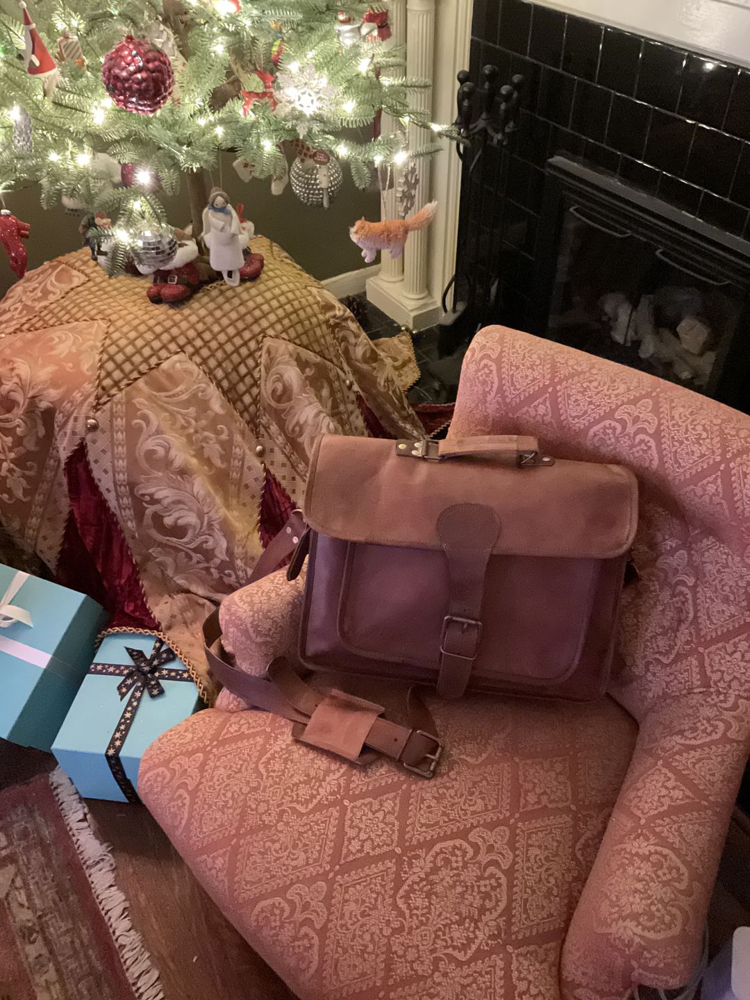 Customer photo review of Vintage Leather Briefcase Bag