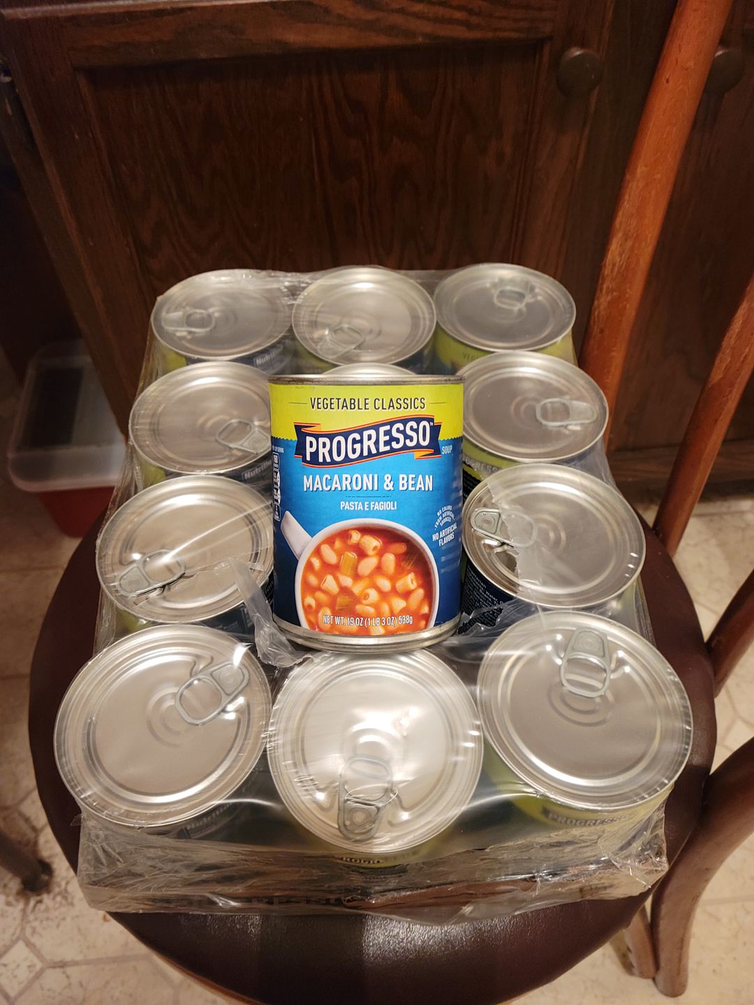 Customer photo review of Progresso Vegetable Classics Soup Macaroni & Beans