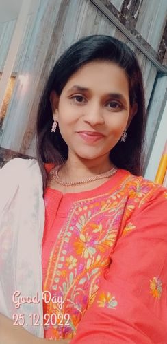 Customer photo review of Rubans Rose Gold Plated Zirconia Stone Studded Handcrafted Necklace Set.