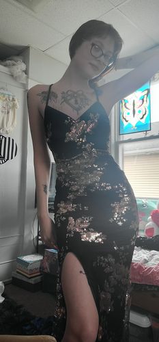 Customer photo review of Black 1960s Floral Sequins Maxi Dress
