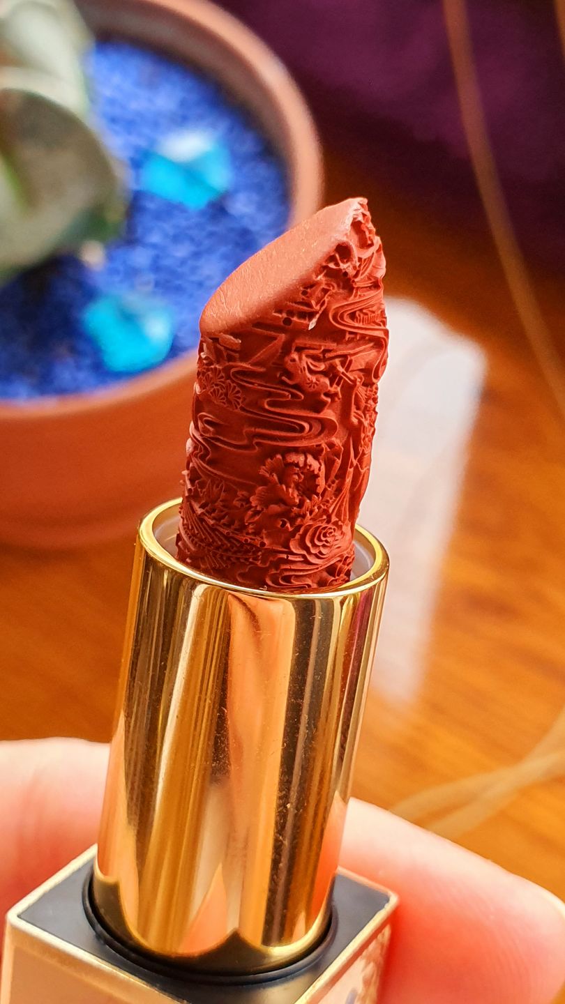 Customer photo review of Catkin Rouge Carving Lipstick
