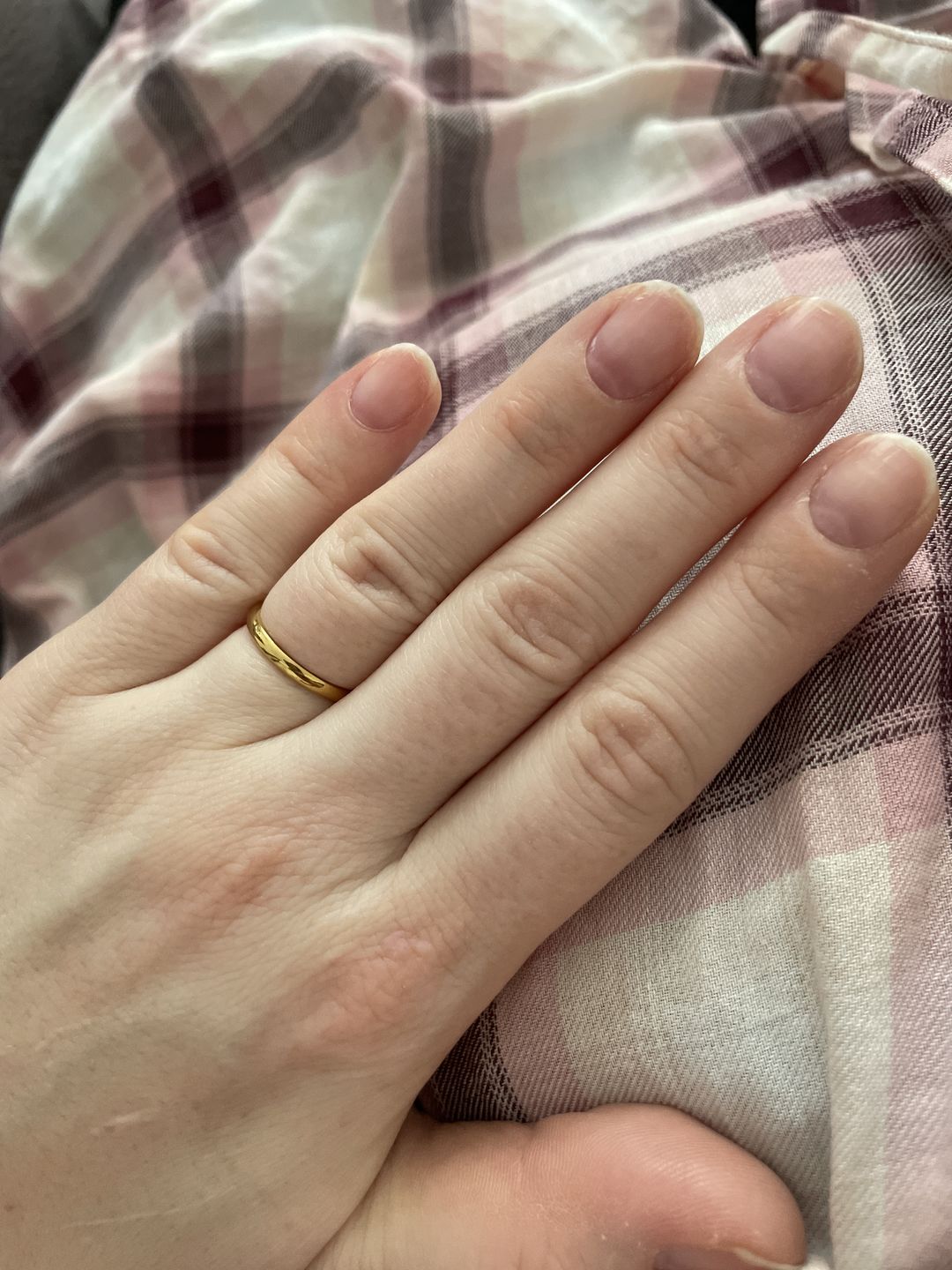Customer photo review of Thin Lena Ring | 18K vergoldet