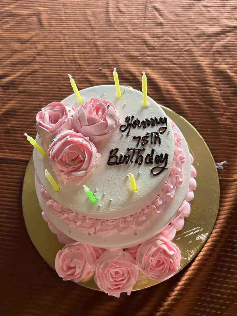 Customer photo review of Floral Cake 2