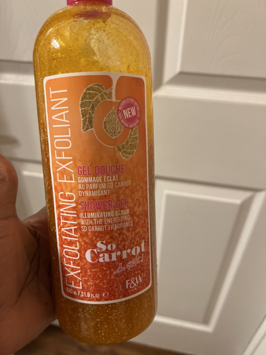 Customer photo review of Fair and White So Carrot Exfoliating Shower Gel 31.78 fl oz