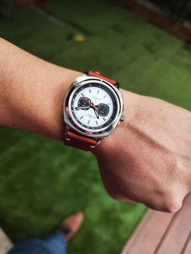Reseña con foto de un cliente sobre RELOJ KAPRIEL 1950 ANNIVERSARY ROCKOLA