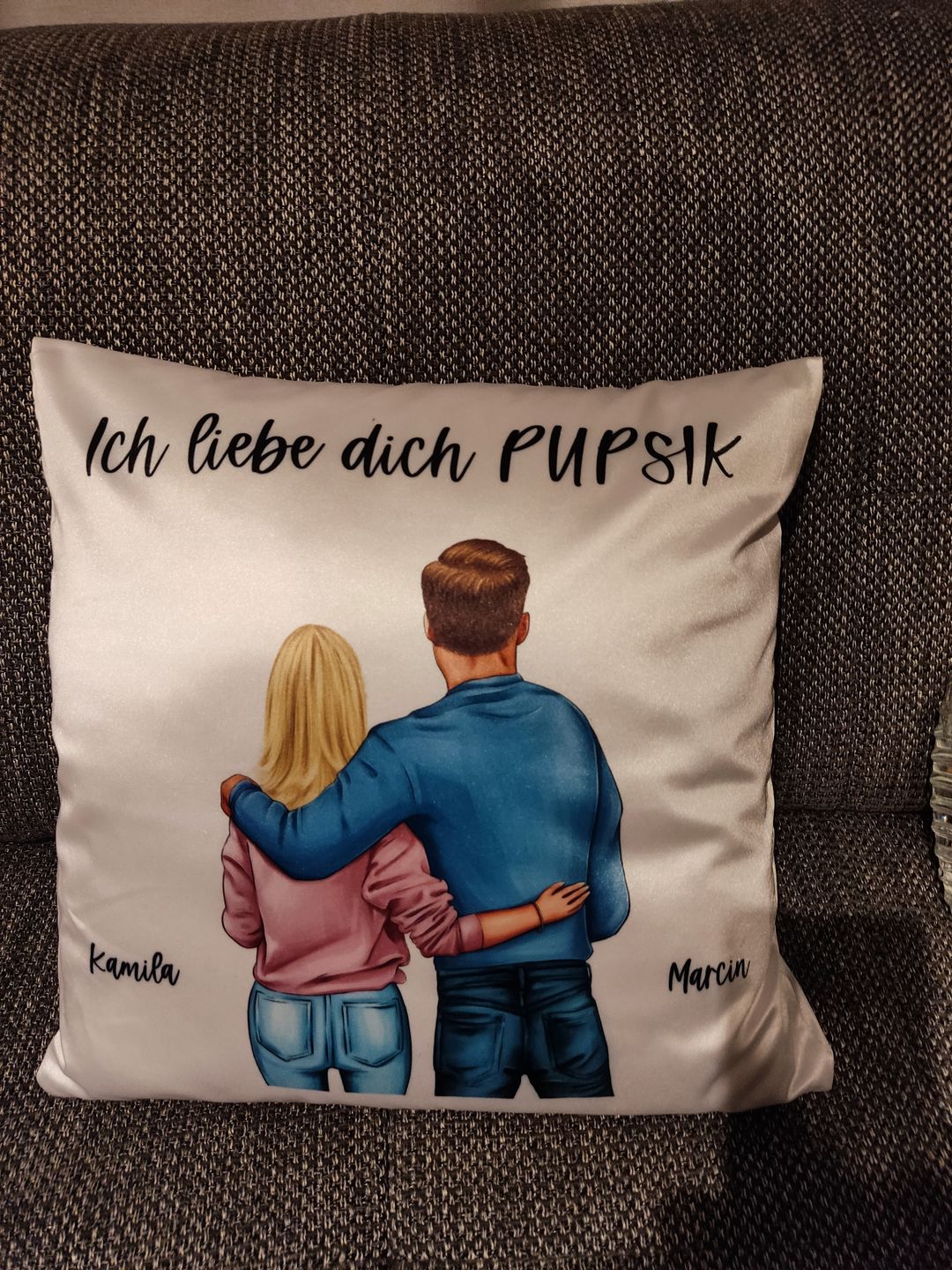 Customer photo review of Pärchen - Personalisiertes Kissen