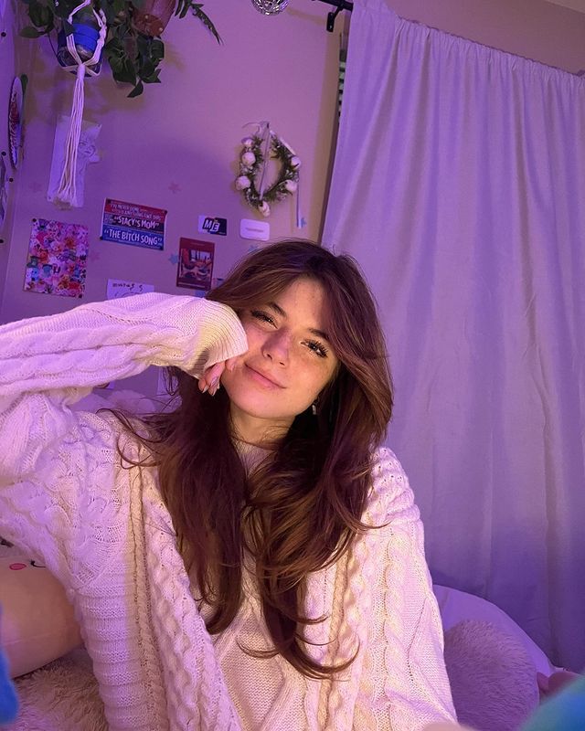 Customer photo review of Aelfric Eden Retro 90s Cable Knit Sweater