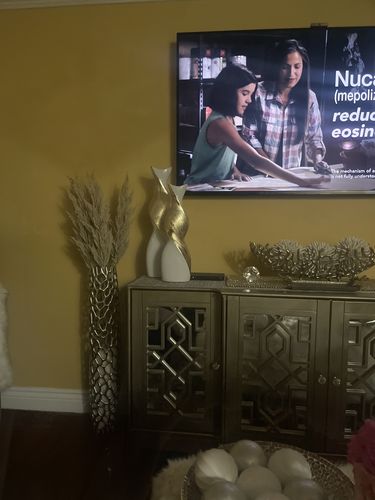 Customer photo review of Gold and White Contemporary Vase