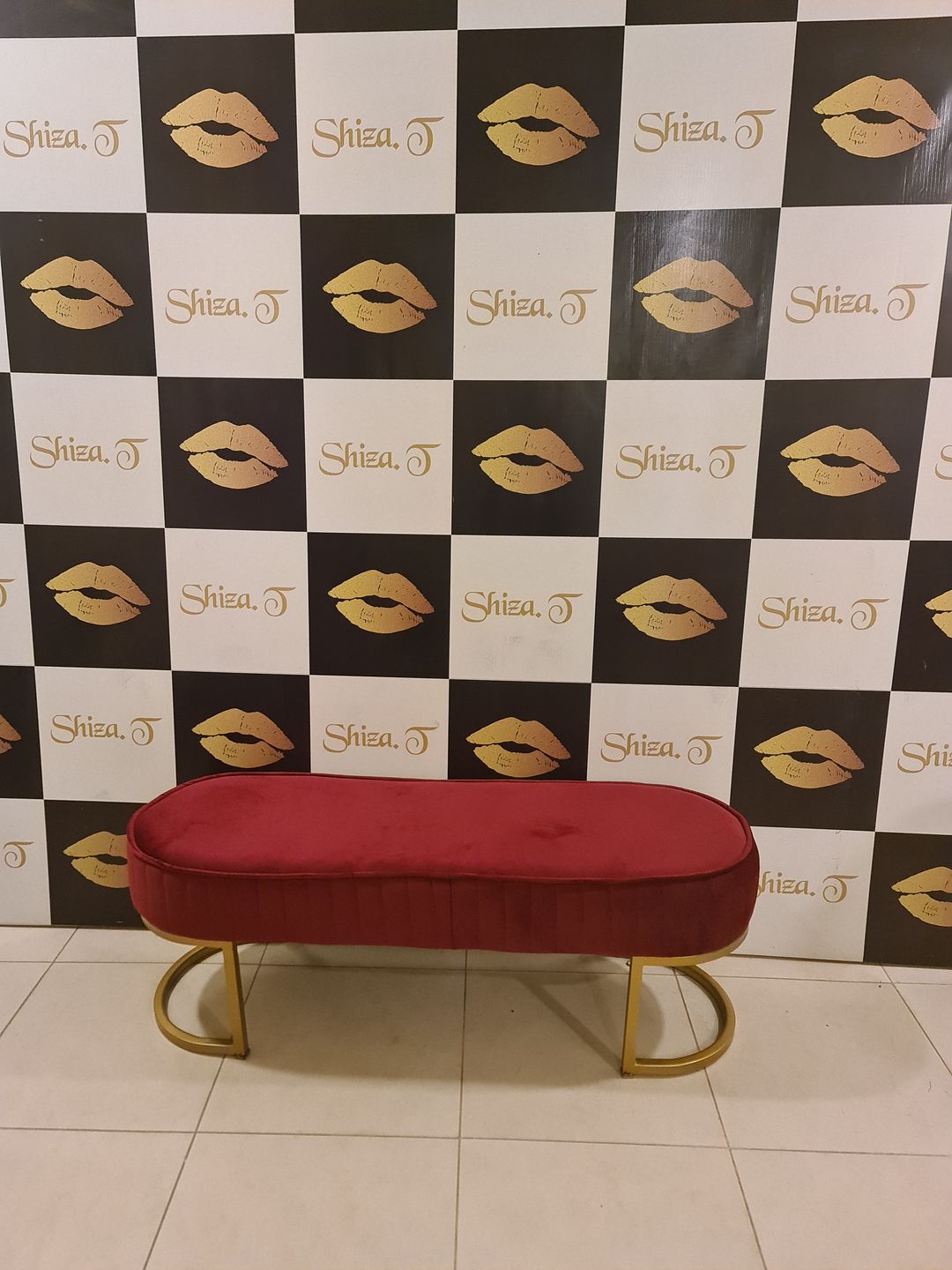 Customer photo review of 3 Seater Luxury Wooden Stool With Steel Stand -478
