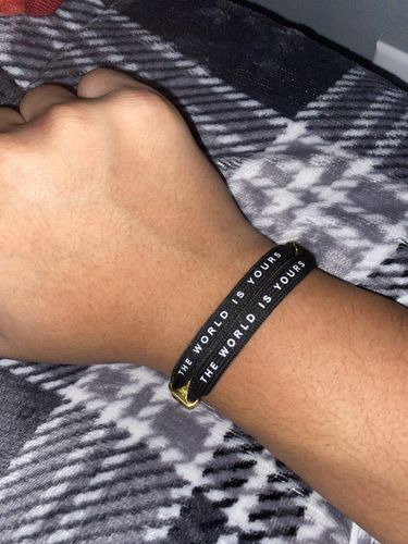 Customer photo review of 3.0 THE WORLD IS YOURS - BLK/GOLD