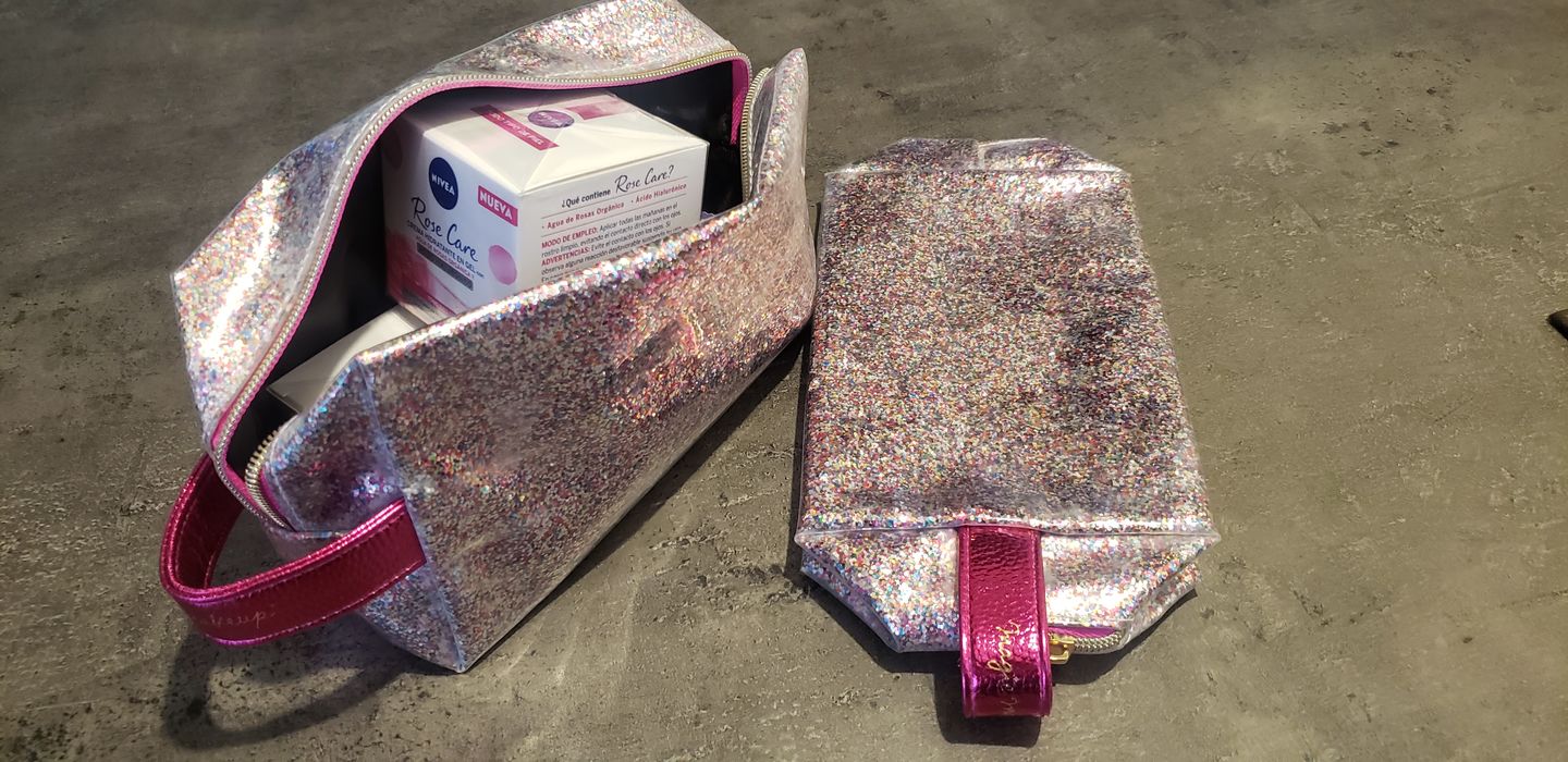 Customer photo review of Cosmetiquero Glitter ✨