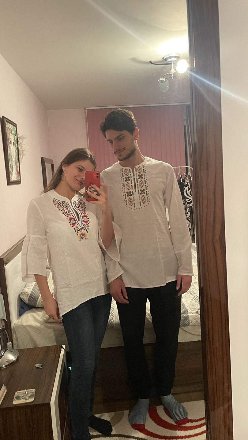 Customer photo review of Мъжка риза бродирана с шевица "Защита" в ярки цветове
