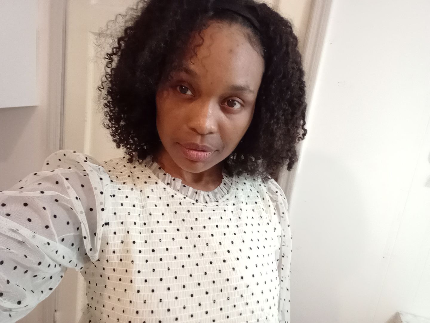 Customer photo review of Ashley Kinky Curly Human Hair Headband Wig