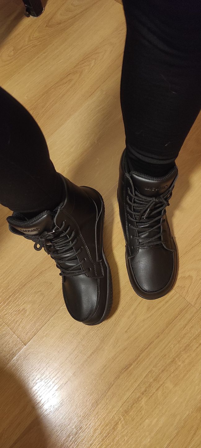 Customer photo review of Invierno Barefoot Zapatillas Crowner Ambition Ⅰ