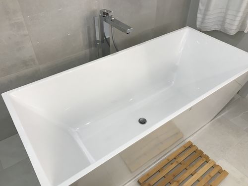 Customer photo review of Contemporanea 67" Composite Acrylic Free Standing Bathtub