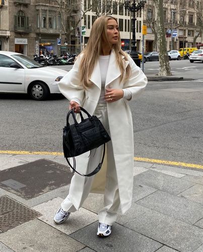 Customer photo review of Lapel Double-Breasted Office Woolen Windbreaker Long Coat