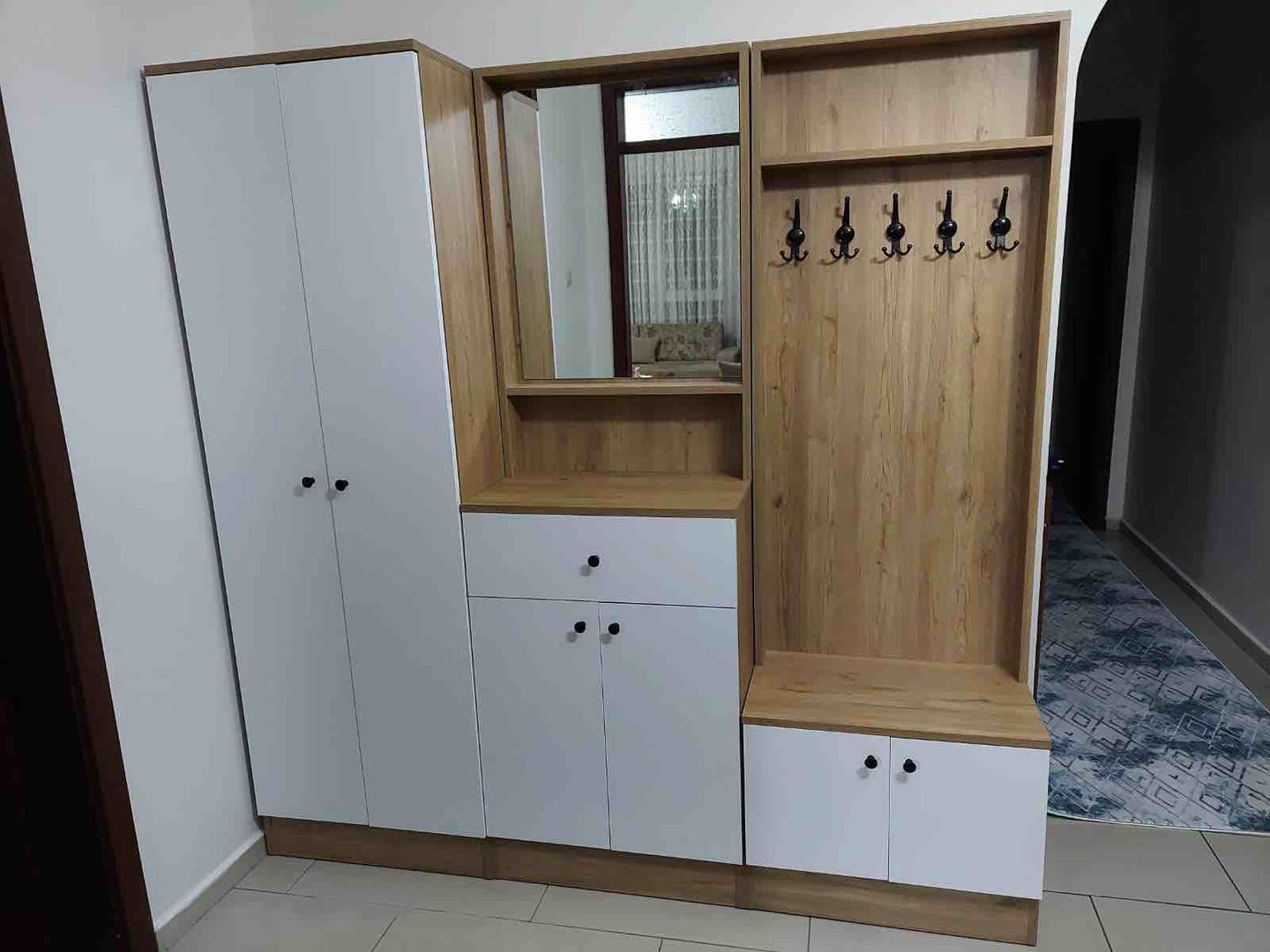 Customer photo review of Rani P6 Modern Çekmeceli Aynalı Raflı Portmanto Ayakkabılık Vestiyer Sepet Ceviz - Beyaz M2