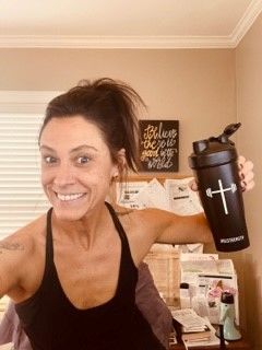 Customer photo review of HolStrength Blender Bottle