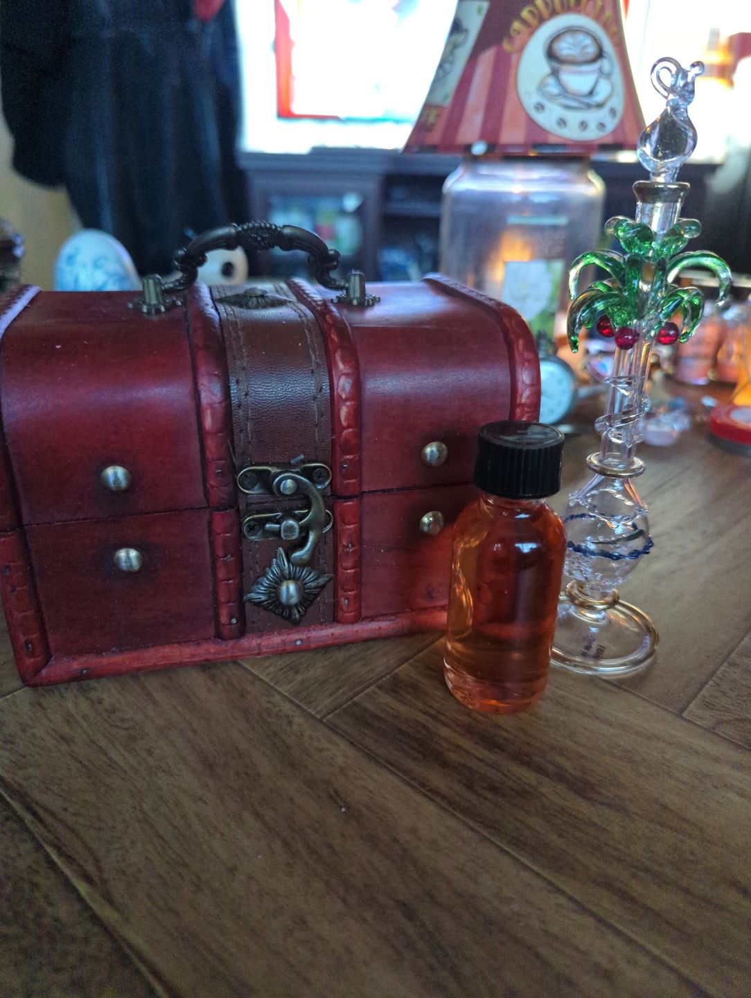 Customer photo review of Self Love Ritual Oil Kit - For Your Zodiac Sign - Comes With Vintage Glass Oil Bottle