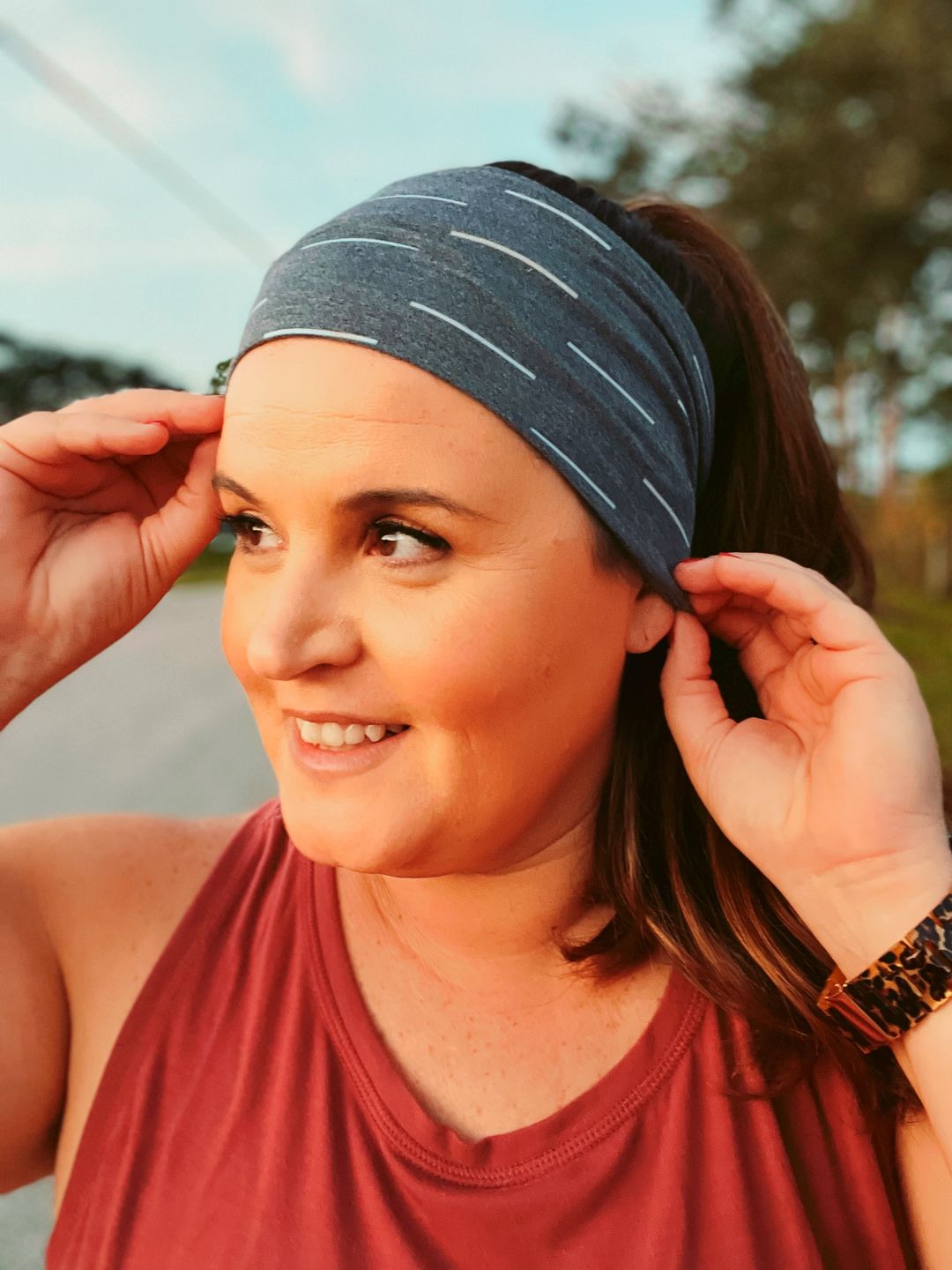 Customer photo review of Black - 4'' Bow Headband Single