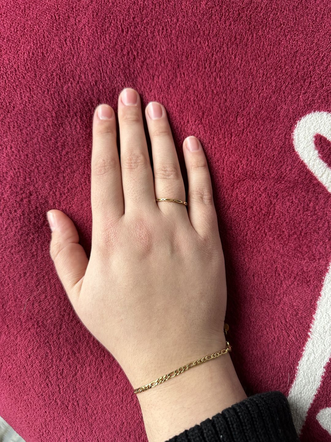 Customer photo review of Nivia Ring | 18K vergoldet