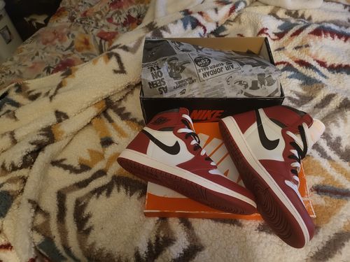 Customer photo review of Air Jordan 1 Retro High OG Lost & Found “Chicago Reimagined”
