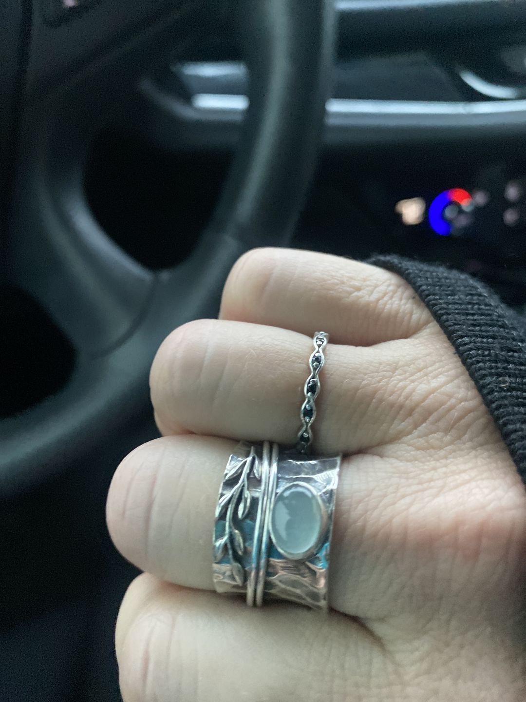 Customer photo review of Aquamarine Leaf Spinner ring Sterling Silver