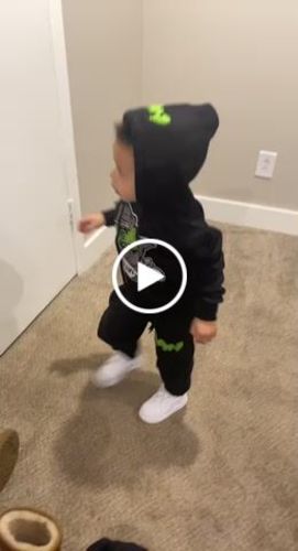 Customer video review of Money Hungry RAW Drip Lime Chenille Hoodie and Jogger Set