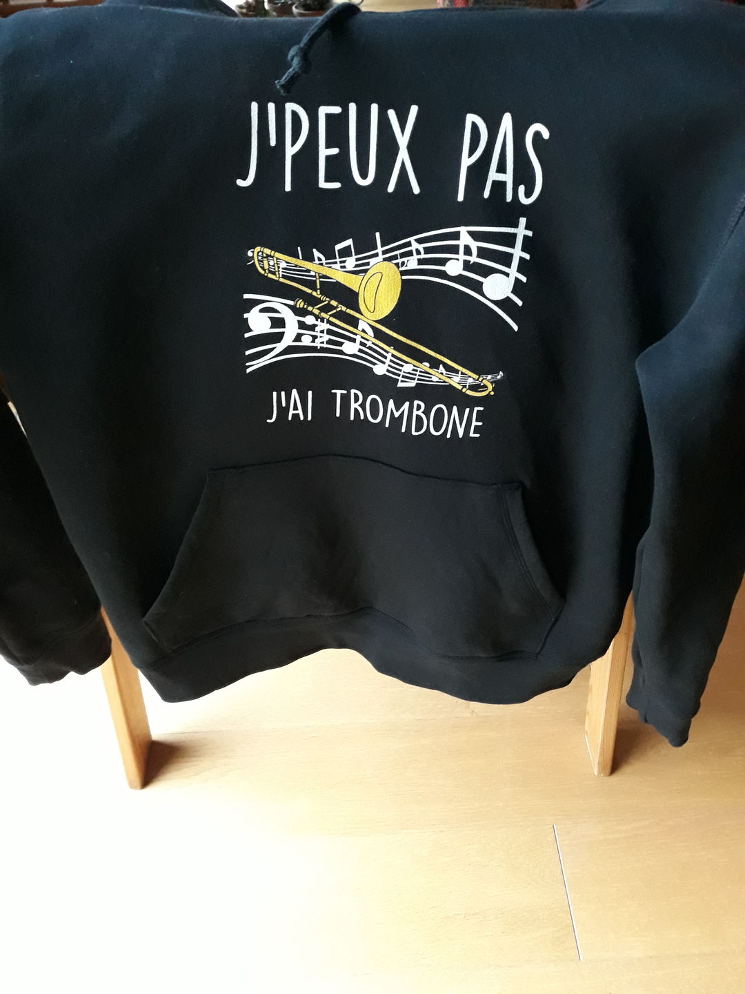 Customer photo review of J'peux pas J'ai Trombone – Sweat à capuche