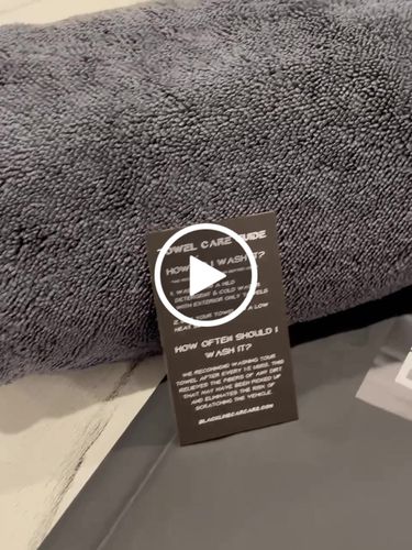 Customer video review of Blackline Twisted-Loop Drying Towel