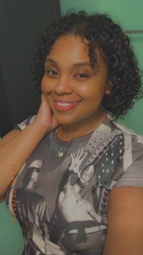 Customer photo review of Thin V Part Wigs Water Wave Bob Human Hair Wigs Without Leave Out No Glue